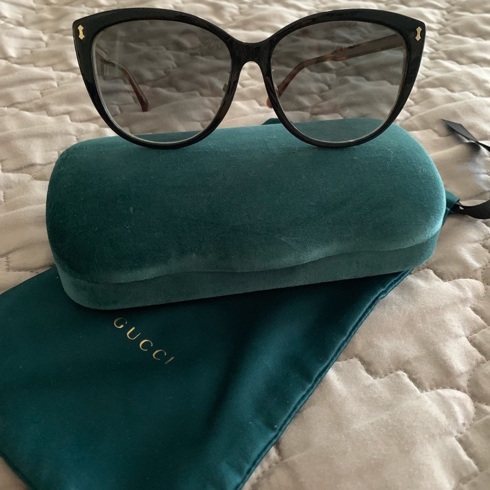 Authentic Gucci sunglasses